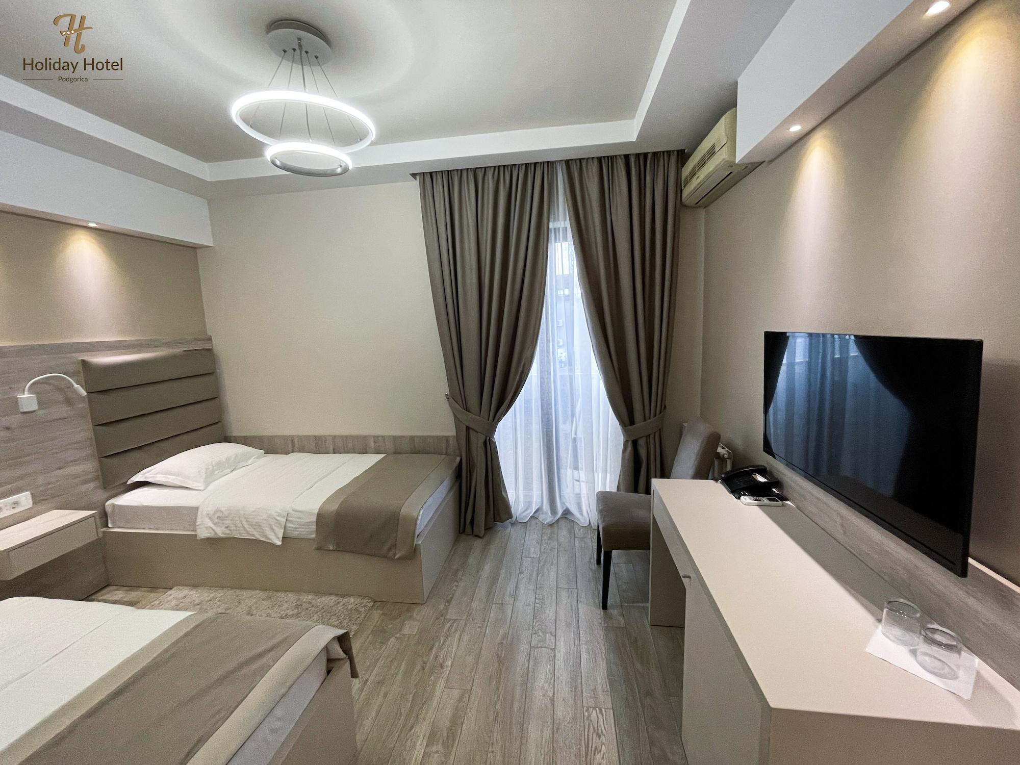 Hotel Holiday Podgorica Exterior photo